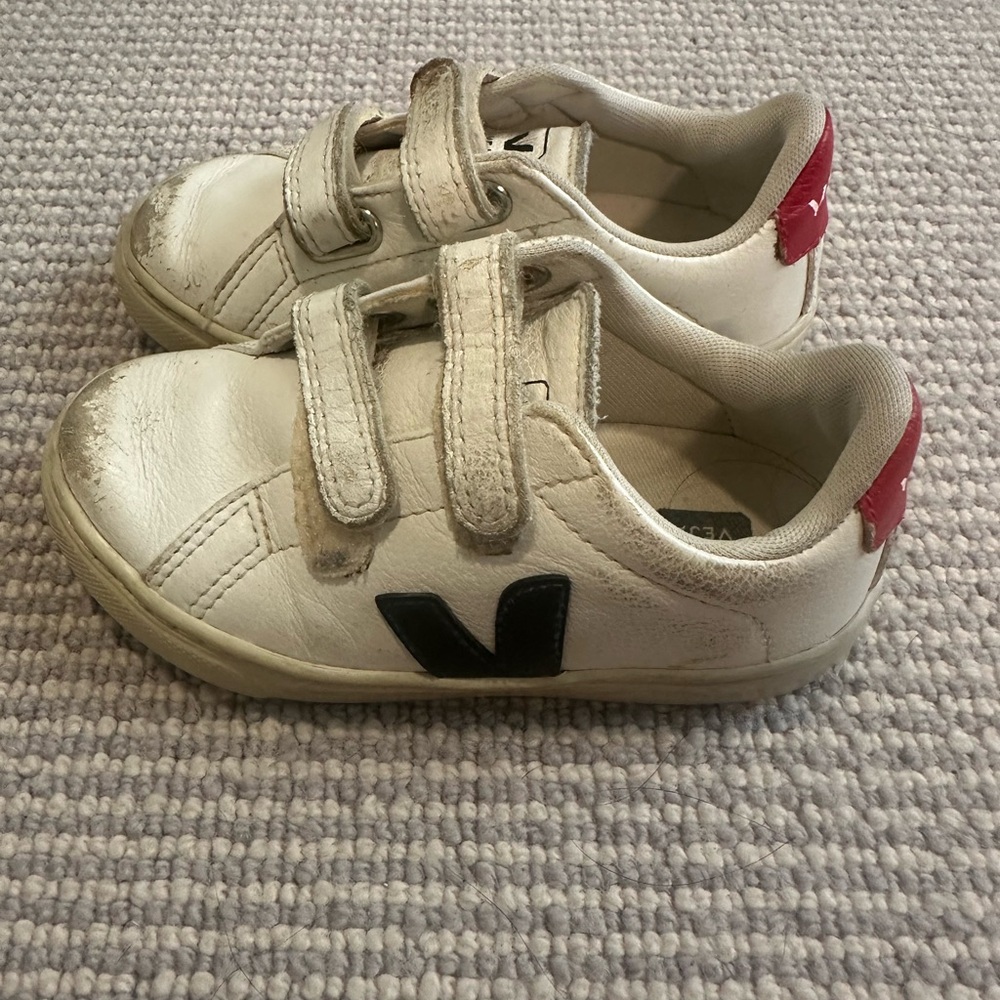 Veja Kids White and Navy Sneaker